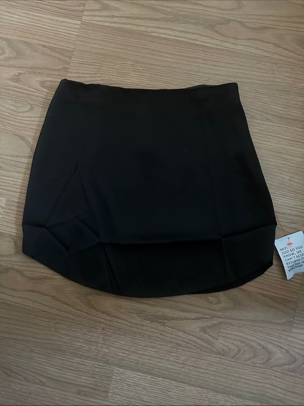 H&M Men’s Black Dress Shirt - Classic Collared Style - Picture 2 of 3